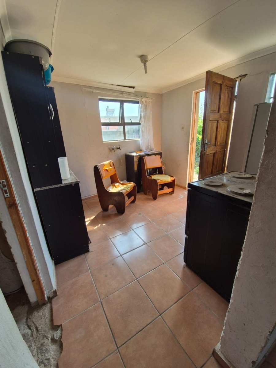 2 Bedroom Property for Sale in Kwazakhele Eastern Cape
